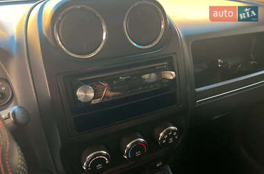 Внедорожник / Кроссовер Jeep Patriot 2011 в 