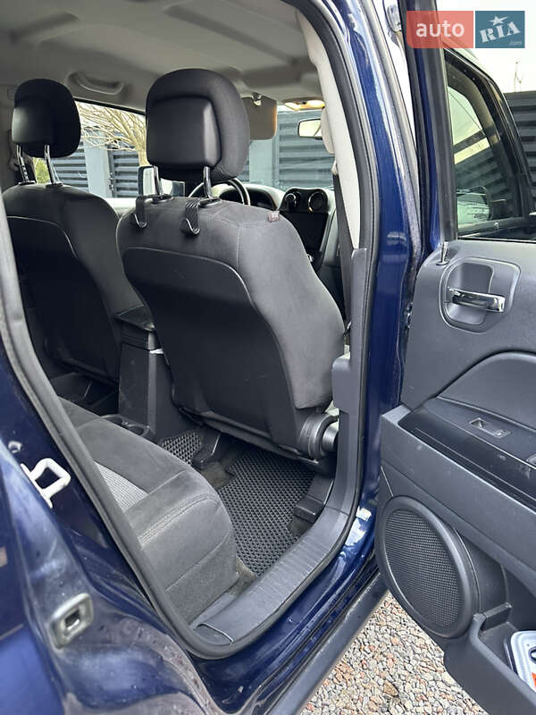 Позашляховик / Кросовер Jeep Patriot 2016 в Львові