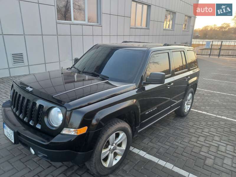 Внедорожник / Кроссовер Jeep Patriot 2011 в Кременчуге