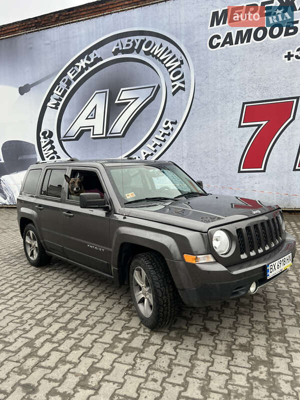 Внедорожник / Кроссовер Jeep Patriot 2016 в Хмельницком