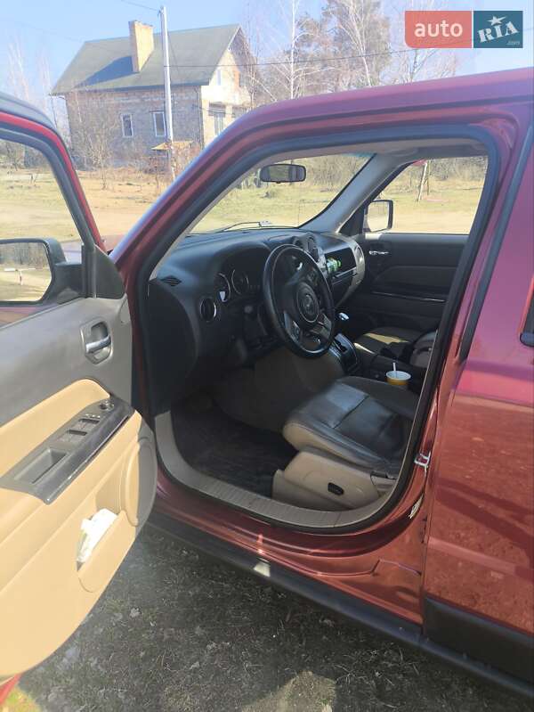 Внедорожник / Кроссовер Jeep Patriot 2014 в Киеве