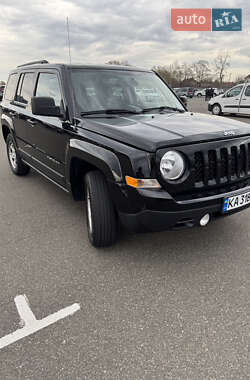 Внедорожник / Кроссовер Jeep Patriot 2016 в 