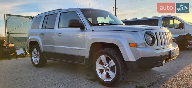 Внедорожник / Кроссовер Jeep Patriot 2013 в Львове