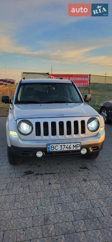 Внедорожник / Кроссовер Jeep Patriot 2013 в Львове