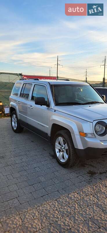 Внедорожник / Кроссовер Jeep Patriot 2013 в Львове
