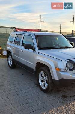 Внедорожник / Кроссовер Jeep Patriot 2013 в 