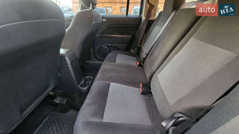 Позашляховик / Кросовер Jeep Patriot 2015 в Києві