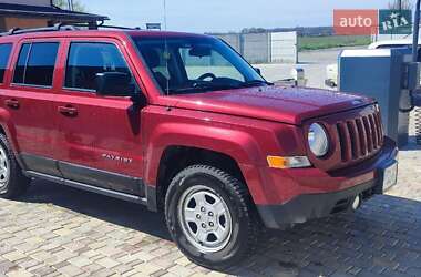 Внедорожник / Кроссовер Jeep Patriot 2014 в 