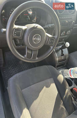 Позашляховик / Кросовер Jeep Patriot 2011 в 