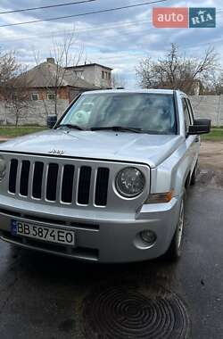 Внедорожник / Кроссовер Jeep Patriot 2007 в 