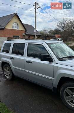 Внедорожник / Кроссовер Jeep Patriot 2007 в 