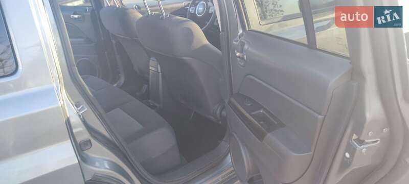 Позашляховик / Кросовер Jeep Patriot 2011 в Одесі