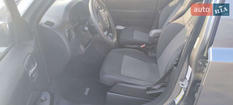 Позашляховик / Кросовер Jeep Patriot 2011 в Одесі