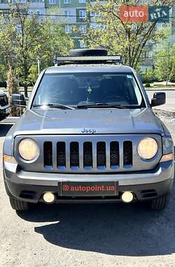 Позашляховик / Кросовер Jeep Patriot 2012 в 