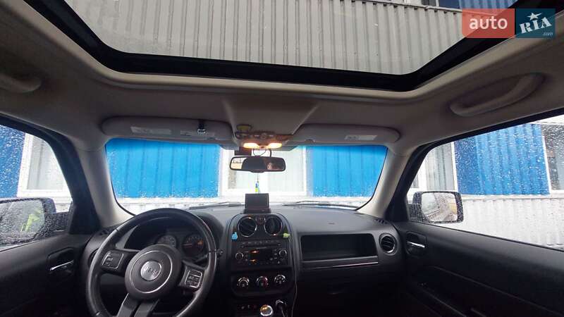 Внедорожник / Кроссовер Jeep Patriot 2016 в Нововолынске