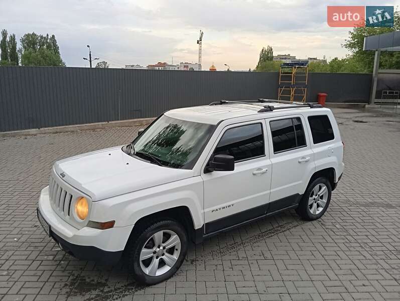 Позашляховик / Кросовер Jeep Patriot 2014 в Хмельницькому