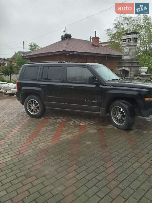 Позашляховик / Кросовер Jeep Patriot 2014 в Калуші