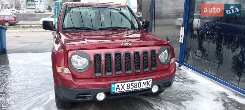 Внедорожник / Кроссовер Jeep Patriot 2016 в 