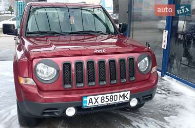 Внедорожник / Кроссовер Jeep Patriot 2016 в 