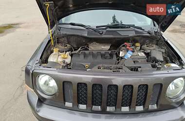 Позашляховик / Кросовер Jeep Patriot 2016 в 