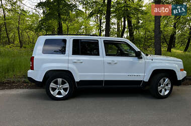 Позашляховик / Кросовер Jeep Patriot 2014 в 