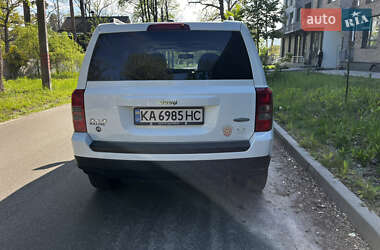 Позашляховик / Кросовер Jeep Patriot 2014 в 