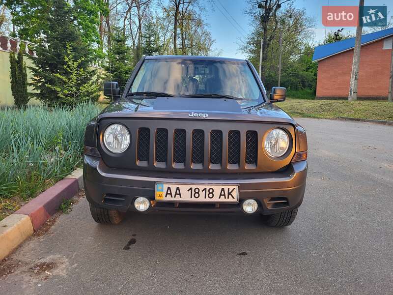 Позашляховик / Кросовер Jeep Patriot 2015 в Києві