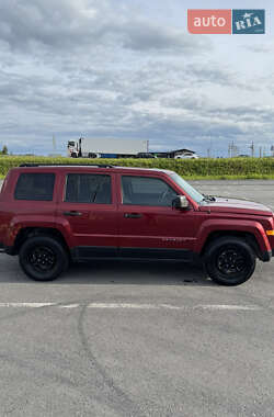 Внедорожник / Кроссовер Jeep Patriot 2011 в 