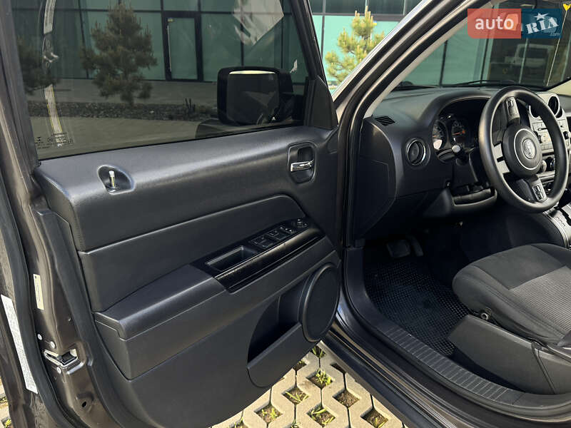 Позашляховик / Кросовер Jeep Patriot 2014 в Хмельницькому