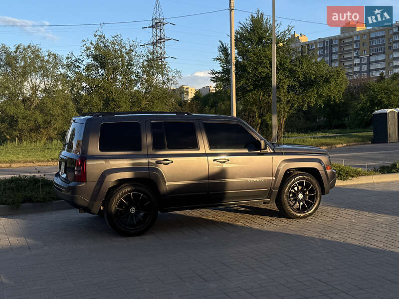 Позашляховик / Кросовер Jeep Patriot 2014 в Хмельницькому