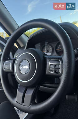 Позашляховик / Кросовер Jeep Patriot 2014 в 
