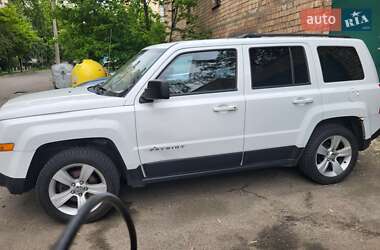 Внедорожник / Кроссовер Jeep Patriot 2014 в Киеве