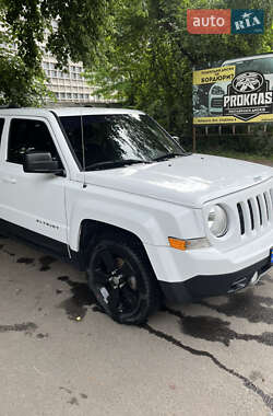 Позашляховик / Кросовер Jeep Patriot 2016 в 