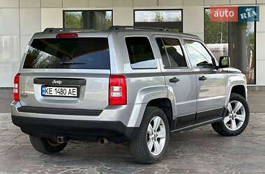 Внедорожник / Кроссовер Jeep Patriot 2014 в 