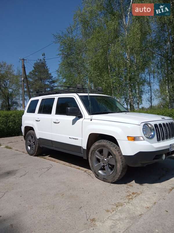 Внедорожник / Кроссовер Jeep Patriot 2015 в Лебедине