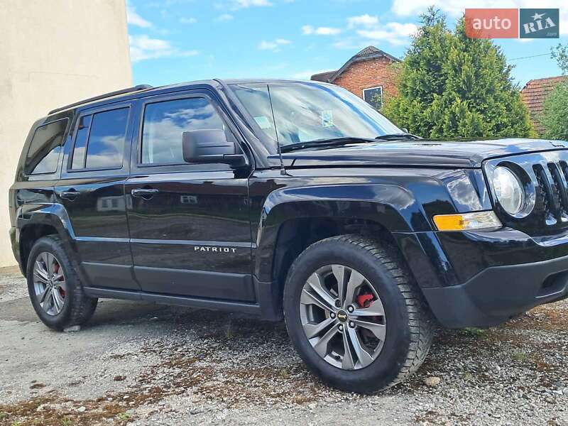Позашляховик / Кросовер Jeep Patriot 2015 в Трускавці
