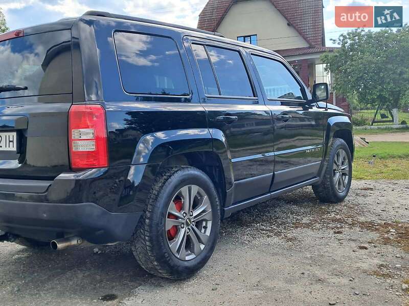 Позашляховик / Кросовер Jeep Patriot 2015 в Трускавці