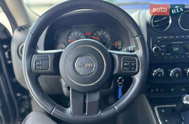 Внедорожник / Кроссовер Jeep Patriot 2013 в 