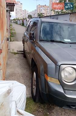 Внедорожник / Кроссовер Jeep Patriot 2012 в 