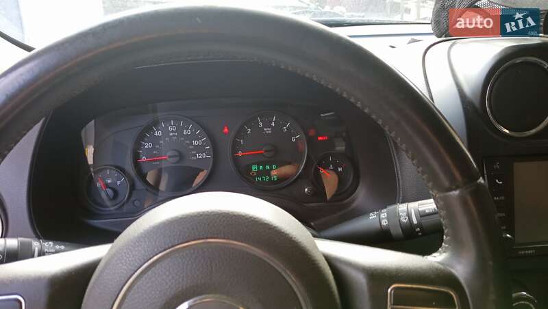 Внедорожник / Кроссовер Jeep Patriot 2012 в Киеве