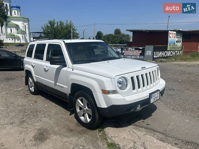 Позашляховик / Кросовер Jeep Patriot 2014 в Києві