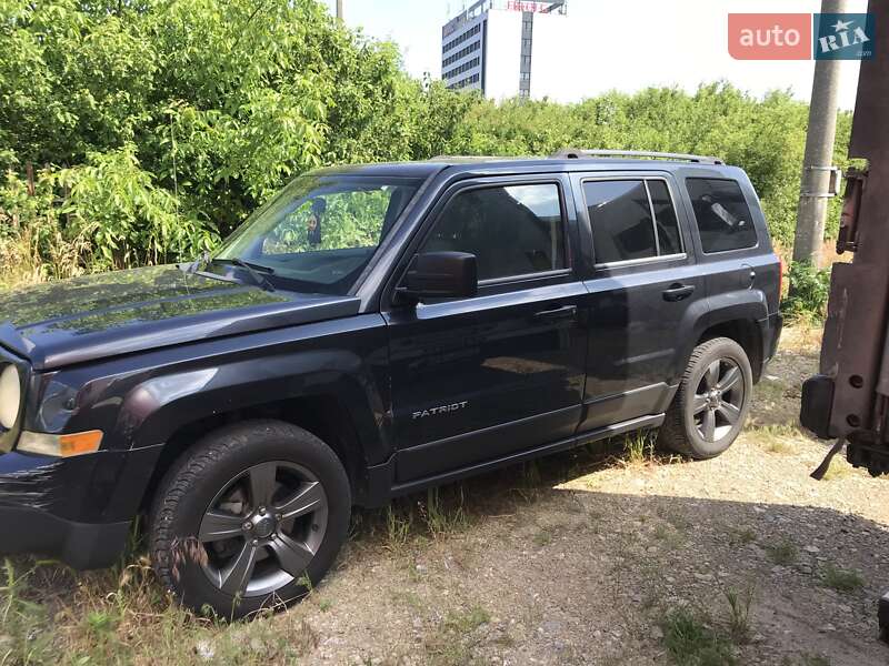 Внедорожник / Кроссовер Jeep Patriot 2014 в Мукачево