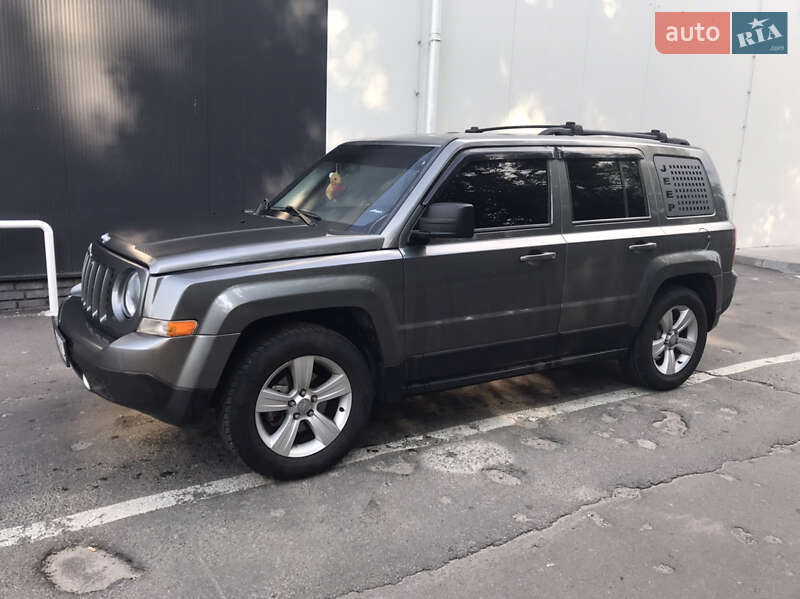 Внедорожник / Кроссовер Jeep Patriot 2012 в Ирпене