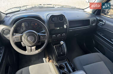 Внедорожник / Кроссовер Jeep Patriot 2013 в 