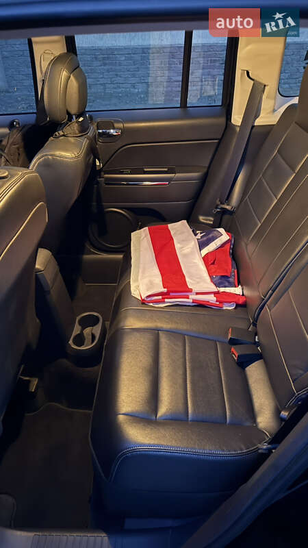 Внедорожник / Кроссовер Jeep Patriot 2014 в Белгороде-Днестровском