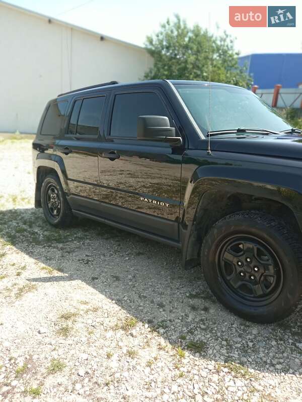 Внедорожник / Кроссовер Jeep Patriot 2014 в Тернополе