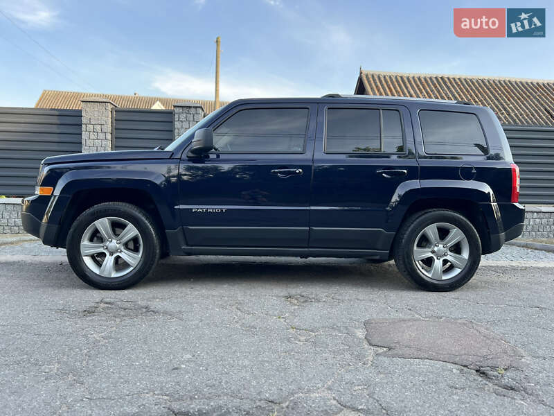 Внедорожник / Кроссовер Jeep Patriot 2016 в Житомире