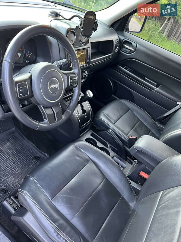 Внедорожник / Кроссовер Jeep Patriot 2016 в Житомире