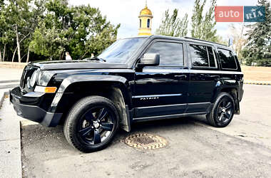 Внедорожник / Кроссовер Jeep Patriot 2016 в Николаеве