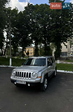 Внедорожник / Кроссовер Jeep Patriot 2013 в Тростянце